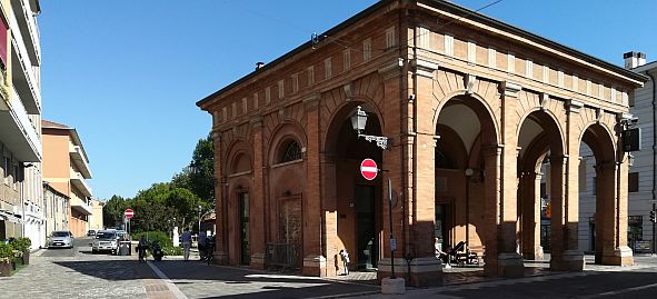 Foto di Percorso delle mura fiorite B